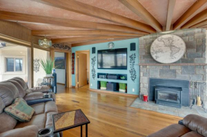 Spacious Grand Junction Home Rental with Mtn Views!